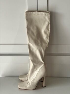Liliana Cream Knee High Block Heel Boots Size 6